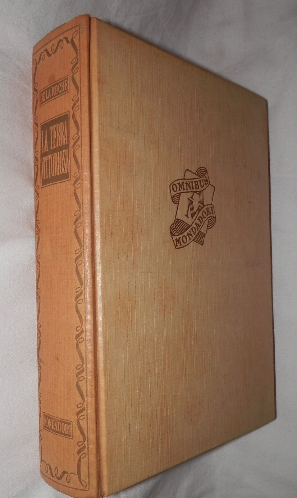24530977
