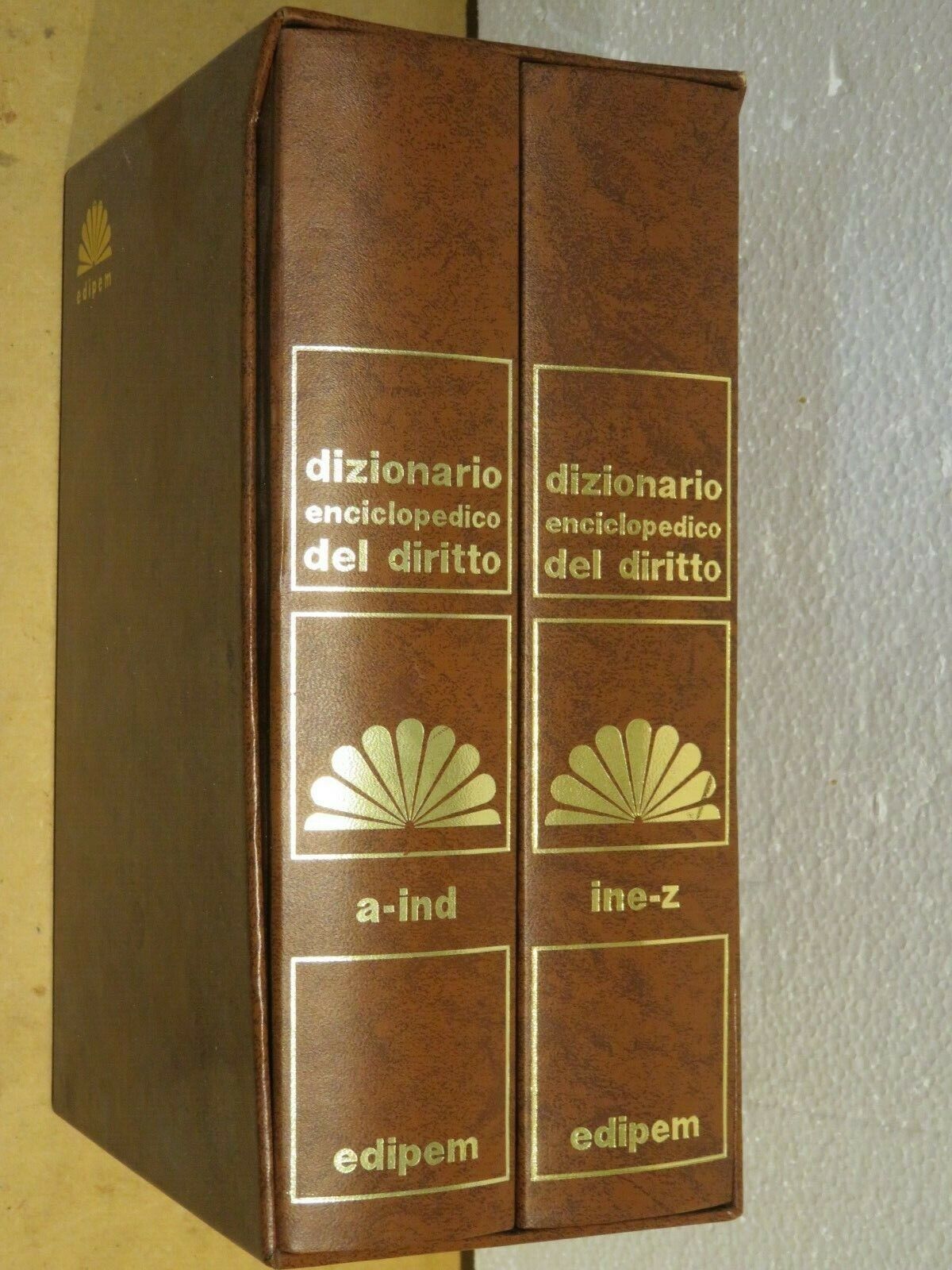 24007906