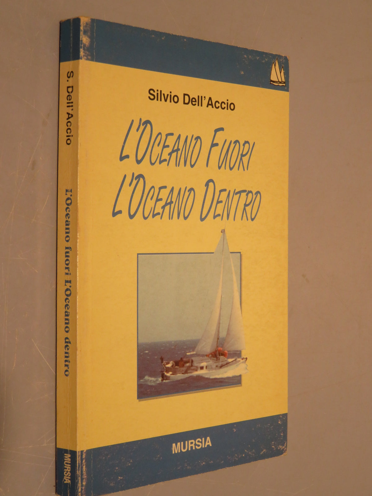 44041623