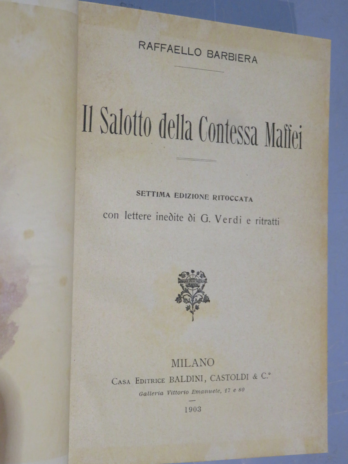 51068511